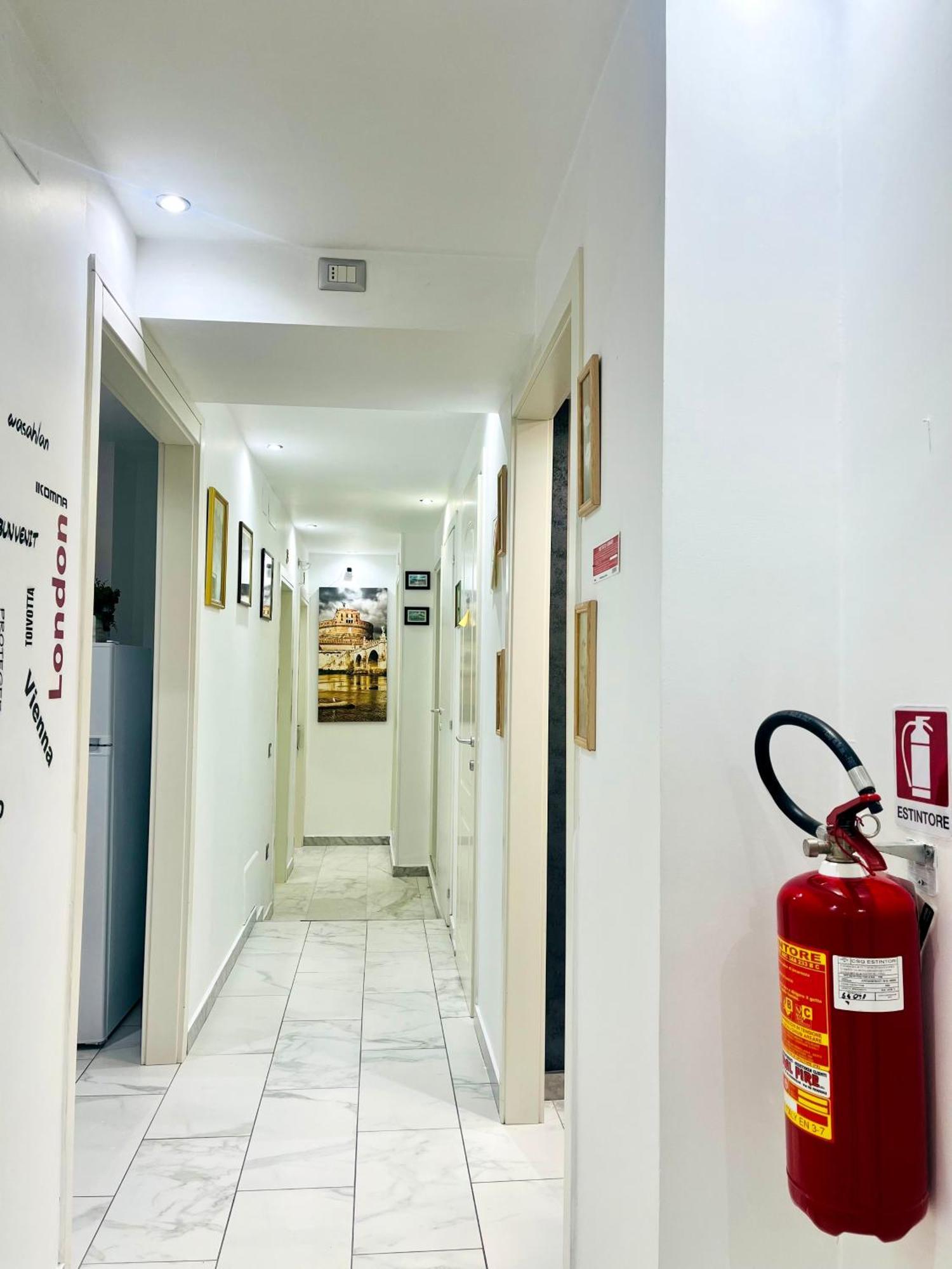 Santa Maria Accommodation 罗马 外观 照片